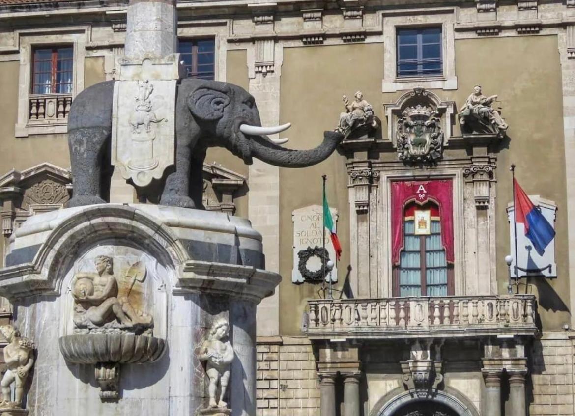 Central House Catania Historic Center Bagian luar foto